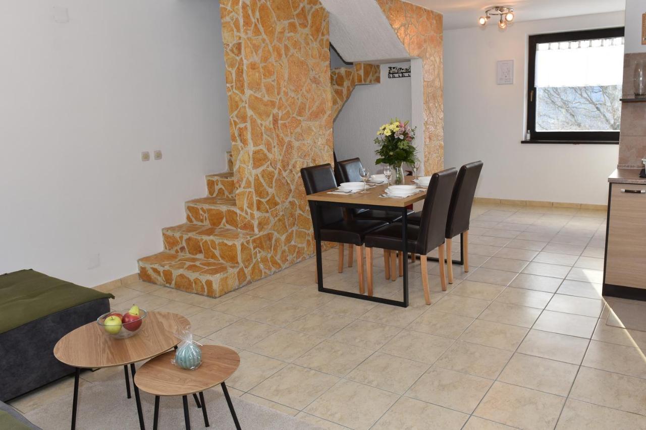 Holiday Home Franky Varazdin Breg エクステリア 写真